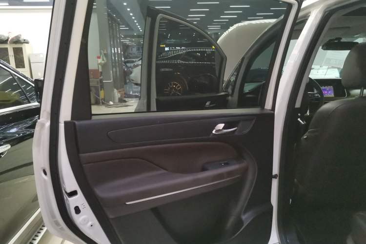 Used GAC Trumpchi M6 2019 270T DCT Luxury Edition (7-seater) China VI