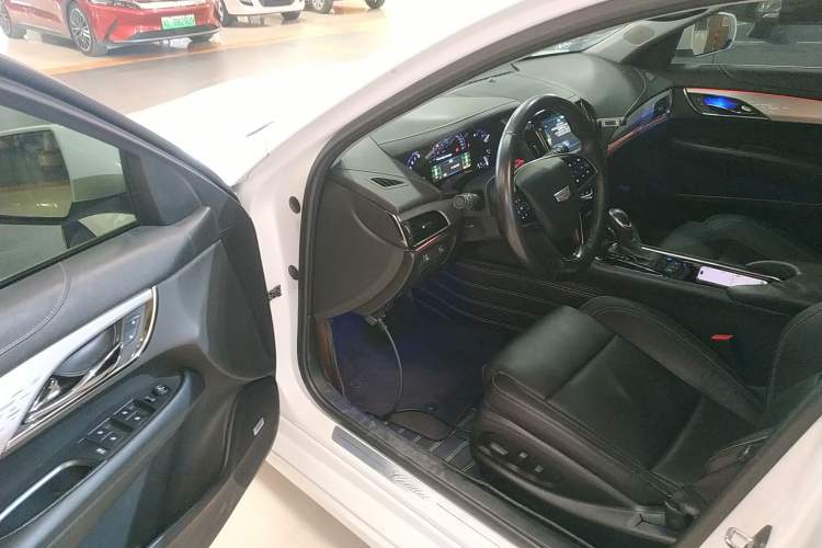 Used Cadillac ATS-L 2016 28T Fashion Edition
