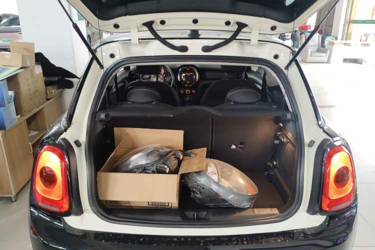 Used  MINI 2014 1.5T COOPER Fun
