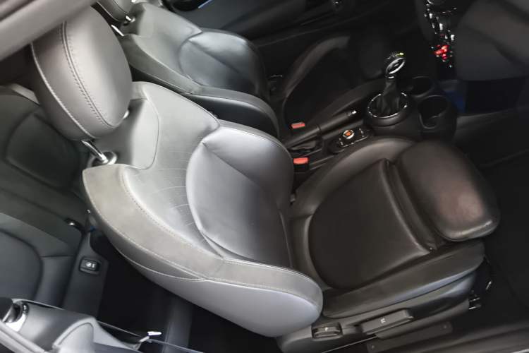 Used  MINI 2017 1.5T COOPER CABRIO Freedom Edition
