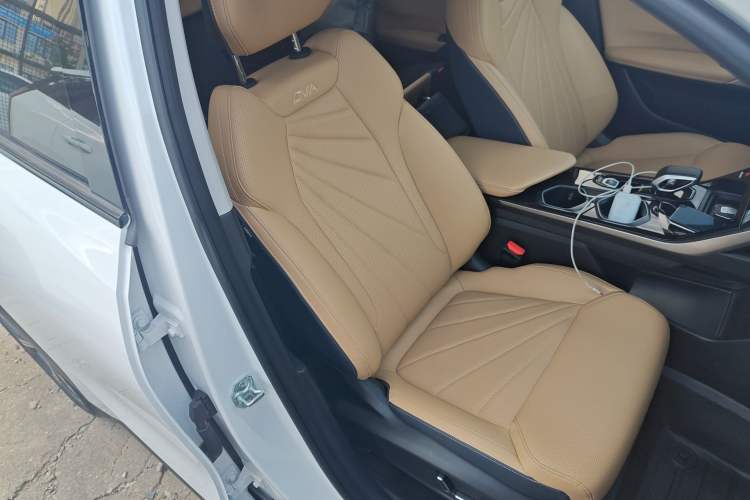 Used Geely Auto FX11 2023 1.5TD DCT Prestige Edition