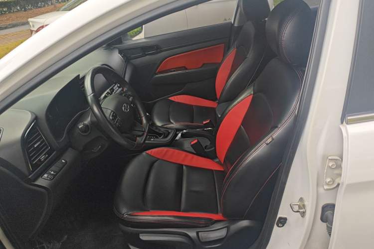 Used Hyundai Elantra 2016 1.4T Dual-Clutch Xuan Dong · Dynamic Version