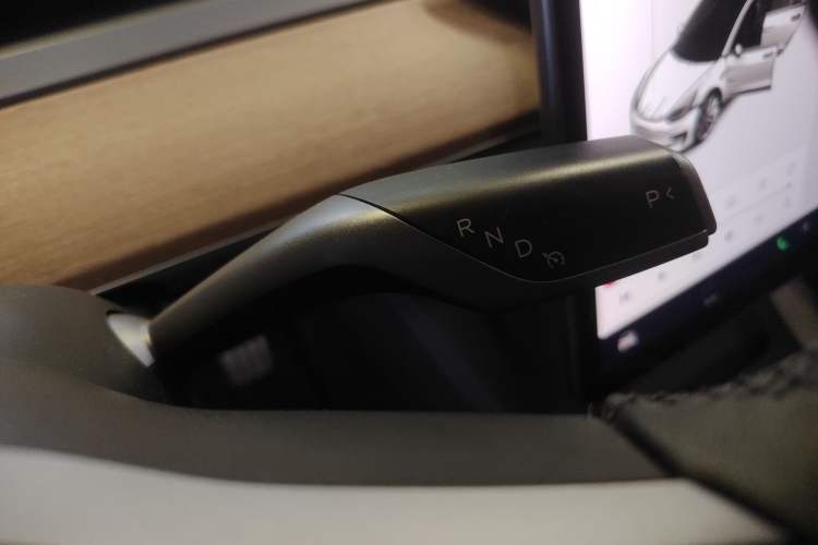 Used Tesla Model 3 2019 Long-Range Rear-Wheel-Drive Version
