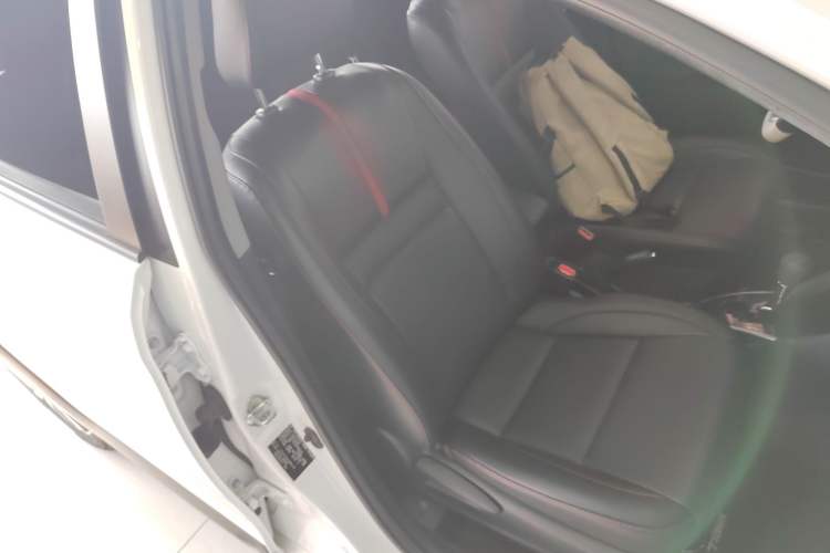 Used Toyota YARiS L 2022 X-Trail 1.5L CVT Luxury PLUS Edition