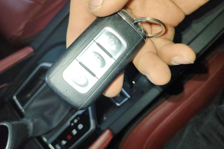 Used Dongfeng Fengon 500 2022 1.5L CVT Luxury Edition
