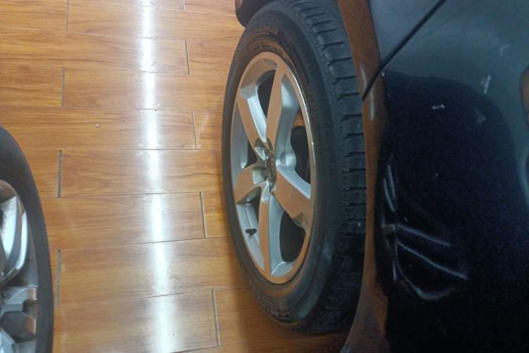 Used Audi Q5 2017 Plus 40 TFSI Ambition Model
