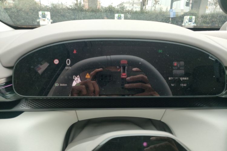 Used Zeekr 7X 2025 75 kWh Rear-Wheel Drive Intelligent Driving Version
