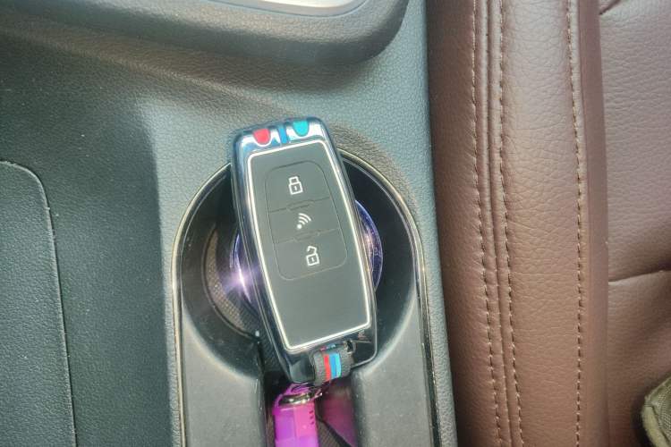 Used Hyundai Elantra 2016 1.6L Automatic ZhiXuan – Elite Version
