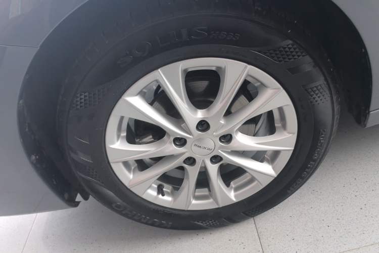 Used Roewe i5 2023 1.5L Manual Comfort Edition