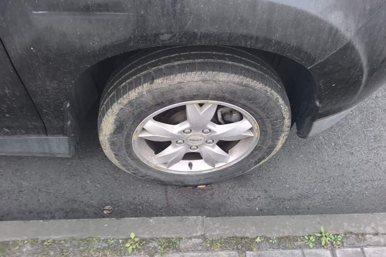 Used BYD S6 2013 Platinum Edition 2.0L Manual Luxury Model