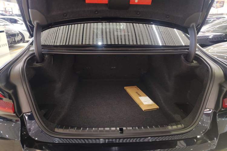 Used BMW 5 Series 2023 530Li Leading Model M Sport Package
