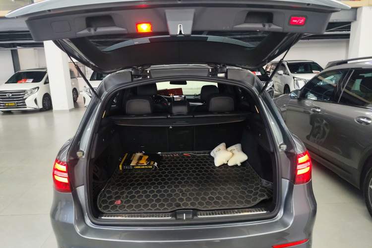 Used Mercedes-Benz GLC 2017 GLC 300 4MATIC Sport Edition
