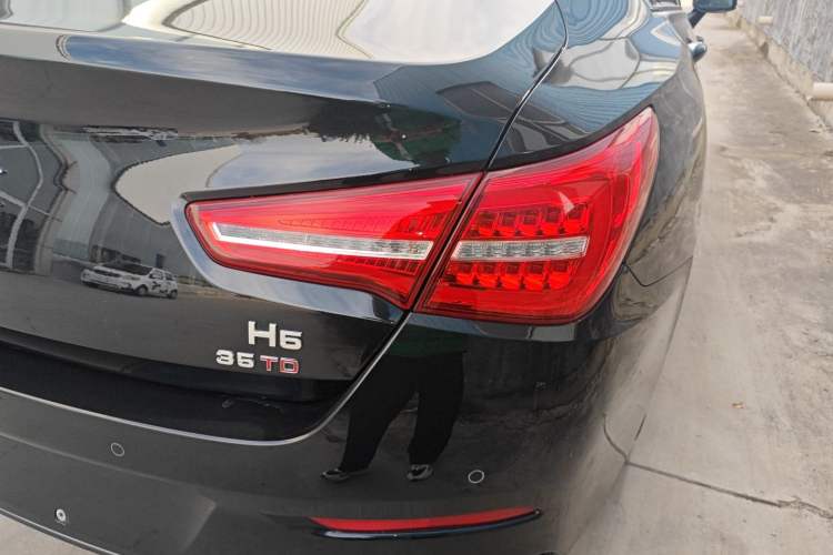 Used Hongqi H5 2020 1.8T Automatic Smart Connect Flagship Edition