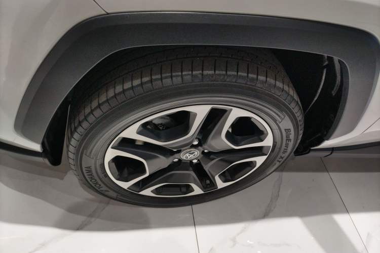 Used Toyota RAV4 2020 2.0L CVT Four-Wheel Drive Prestige Edition