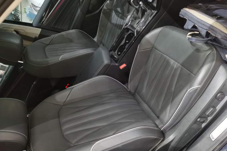 Used Volkswagen Passat 2022 330TSI Luxury Edition
