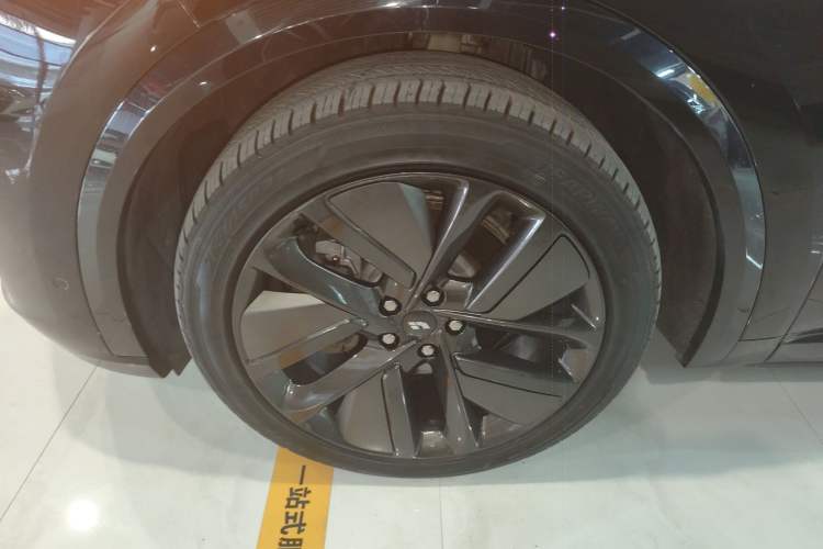 Used Li Auto L9 2024 Ultra Model
