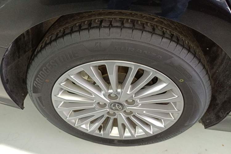 Used Toyota Camry 2024 Dual-Motor 2.0 HGVP Luxury Edition