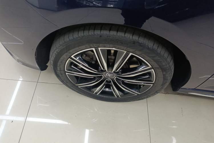 Used BYD Song MAX New Energy 2019 DM 1.5T Smart Connect Zhiyao Model 6 Seats China VI Standard
