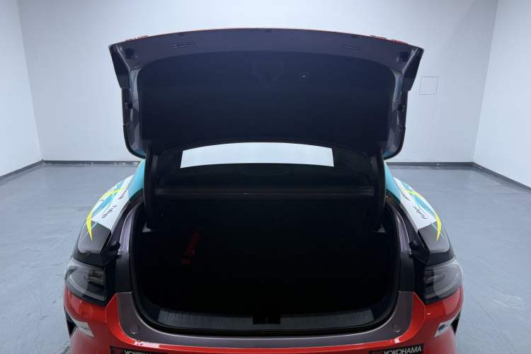 Used  SU7 2024 Four-Wheel Drive Ultra-Long Range Advanced Intelligent Driving Max Edition