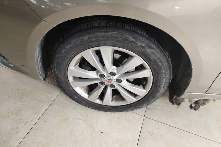 Used Roewe 360 2016 1.5L Automatic Smart Screen Version
