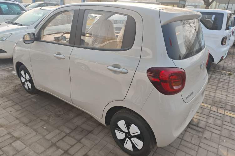 Used Wuling Hongguang MINIEV 2025 Four-Door Version Advanced Edition
