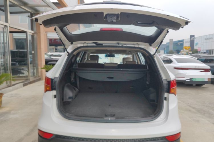 Used Hyundai Santa Fe 2013 Revised Version 2.4L Automatic All-Wheel Drive Smart Type