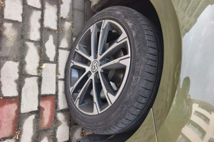 Used Volkswagen Golf 2017 280TSI Automatic R-Line Million-Vehicle Commemorative Edition
