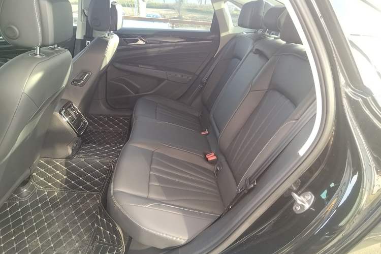 Used Volkswagen Passat 2025 Outstanding Model 380TSI Starry Dragon Edition
