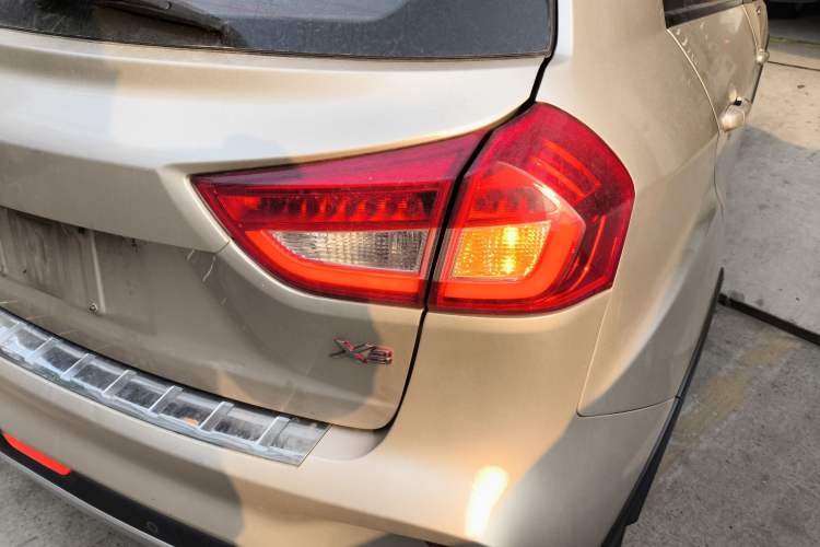 Used Geely Auto Vision X3 2017 1.5L Manual Luxury Model
