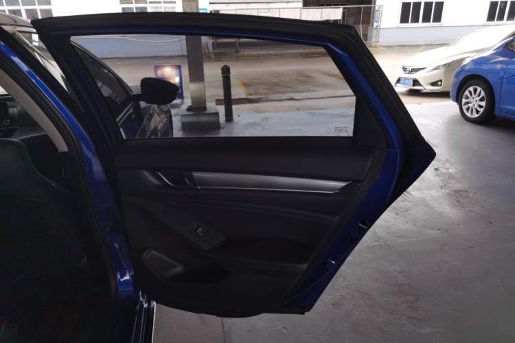 Used Honda Accord 2018 Rui Hybrid 2.0L Rui Ling Edition China VI
