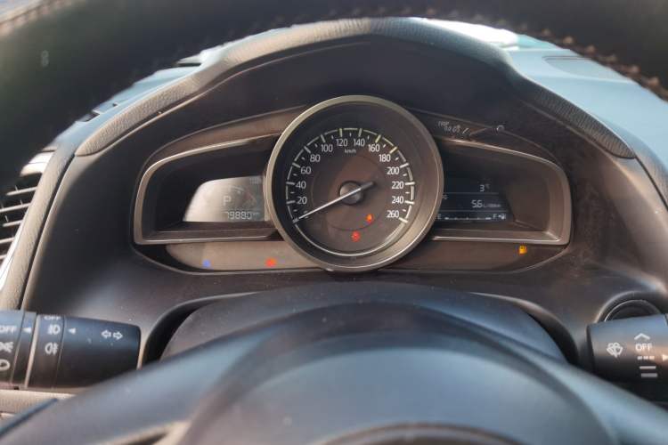 Used Mazda Mazda 3 Axela 2017 Sedan 1.5L Automatic Luxury Model Emission Standard China V
