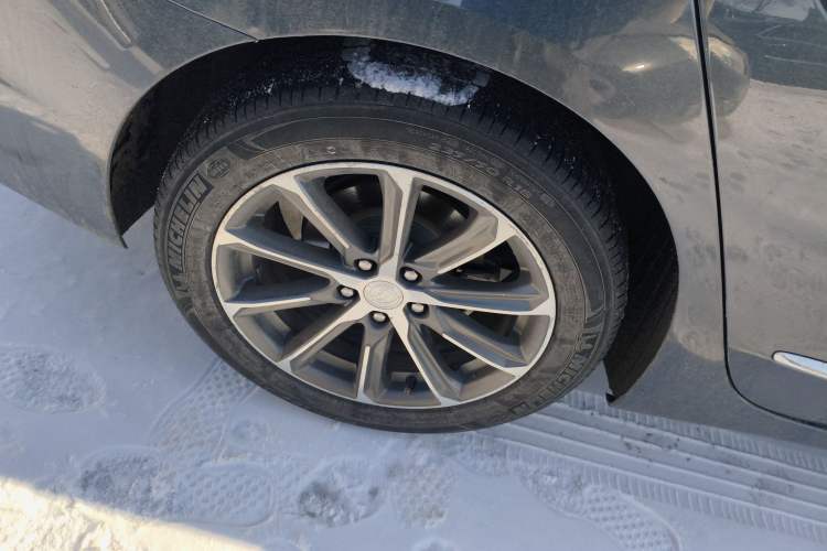 Used Buick LaCrosse 2019 28T Luxury Model