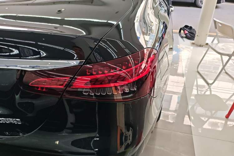 Used Mercedes-Benz E-Class 2023 E 260 L
