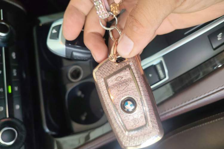 Used BMW 5 Series 2014 525Li Luxury Design Package
