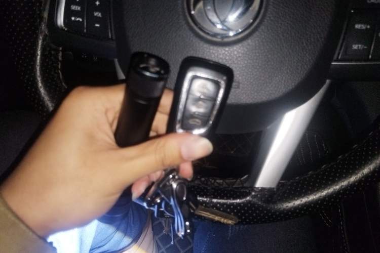 Used Dongfeng Aeolus AX7 2015 2.3L Automatic ZhiZun Version
