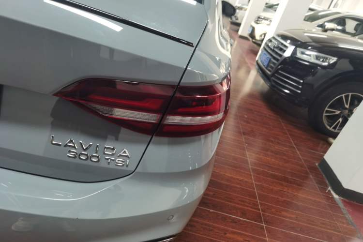 Used Volkswagen Lavida 2023 300TSI DSG Starry Full-Comfort Edition
