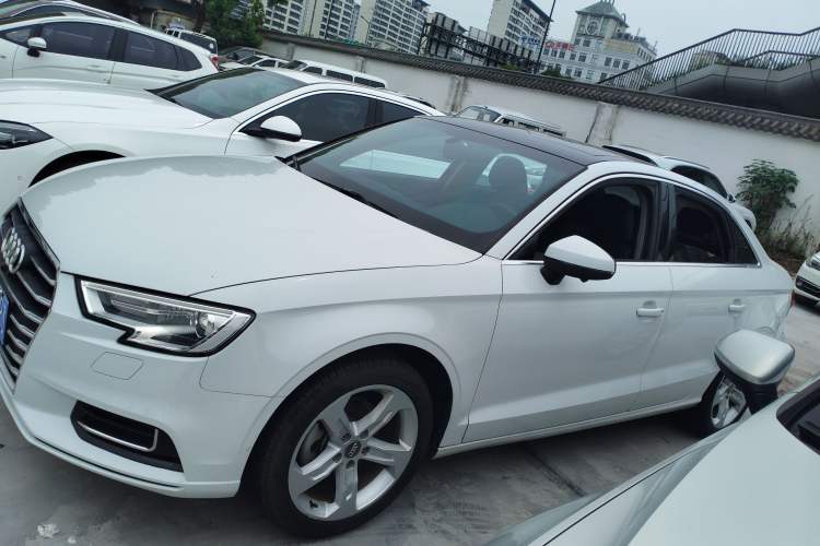 Used Audi A3 2020 Restyled Limousine 35 TFSI Ambition Version China VI
