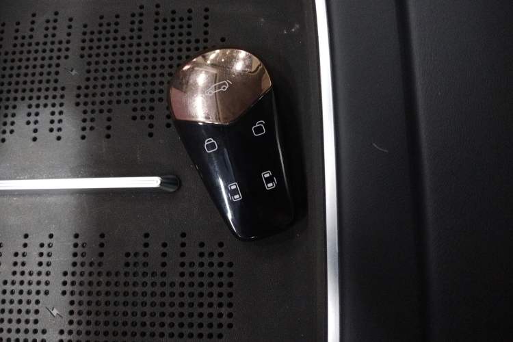 Used VOYAH Dream 2025 PHEV Four-Wheel-Drive Flagship Kunpeng Edition