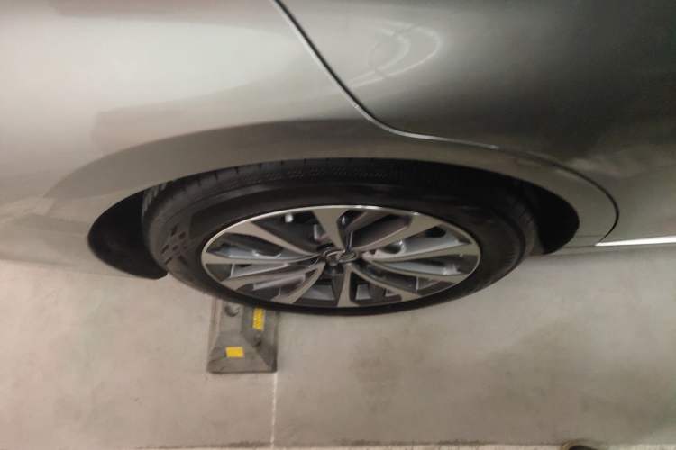 Used Lexus ES 2025 200 Premium Edition