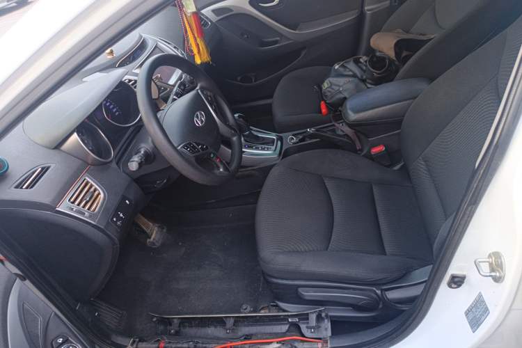 Used Hyundai Elantra 2016 1.6L Automatic Prestige Edition
