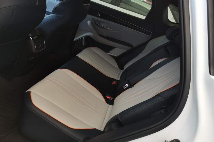 Used BYD Song PLUS New Energy 2023 Champion Edition DM-i 110KM Flagship Model
