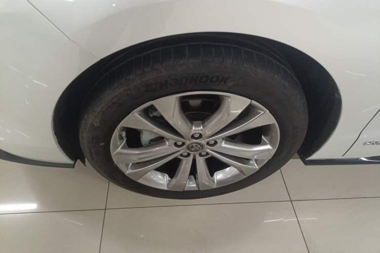 Used Toyota Sienna 2023 2.5L Hybrid Deluxe Edition
