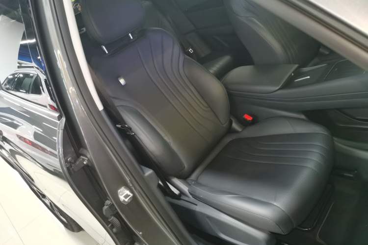 Used  E5 2024 530km Long-Range Version
