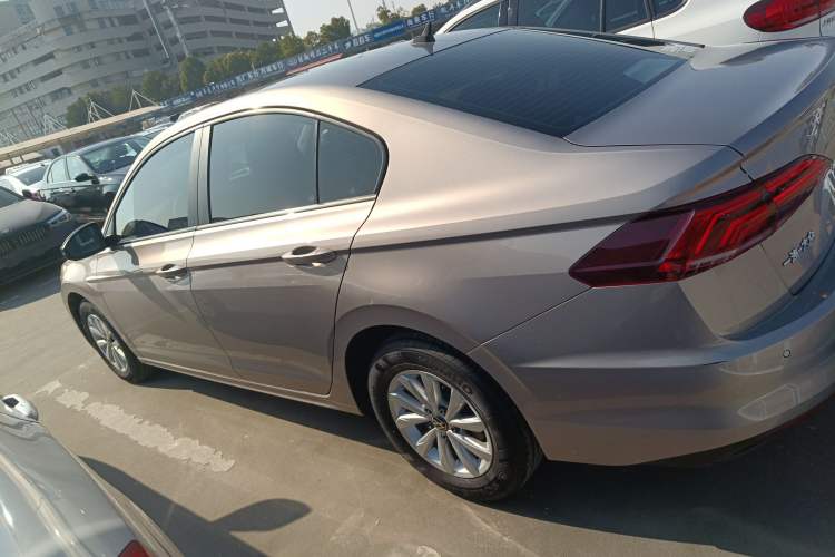 Used Volkswagen Bora 2021 1.5L Automatic Fashionable Smart Connectivity Version
