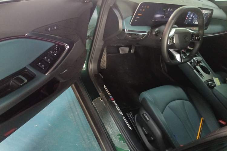 Used MG 7 2023 2.0T Automatic Trophy+ Ignition Glory Edition
