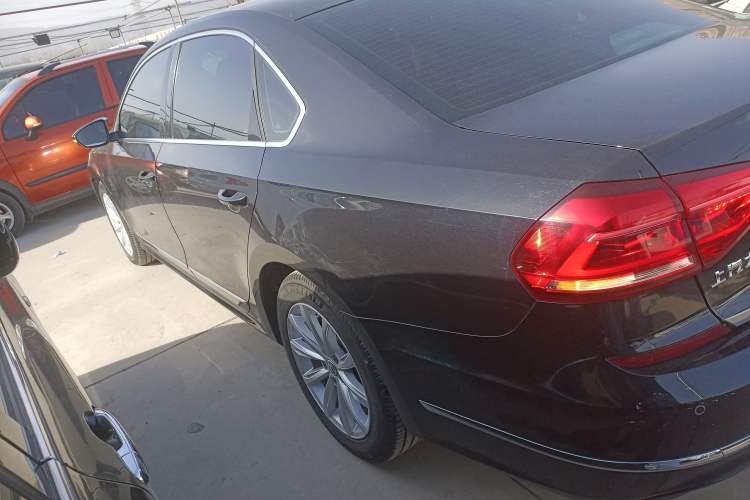 Used Volkswagen Passat 2017 330TSI DSG Luxury Edition
