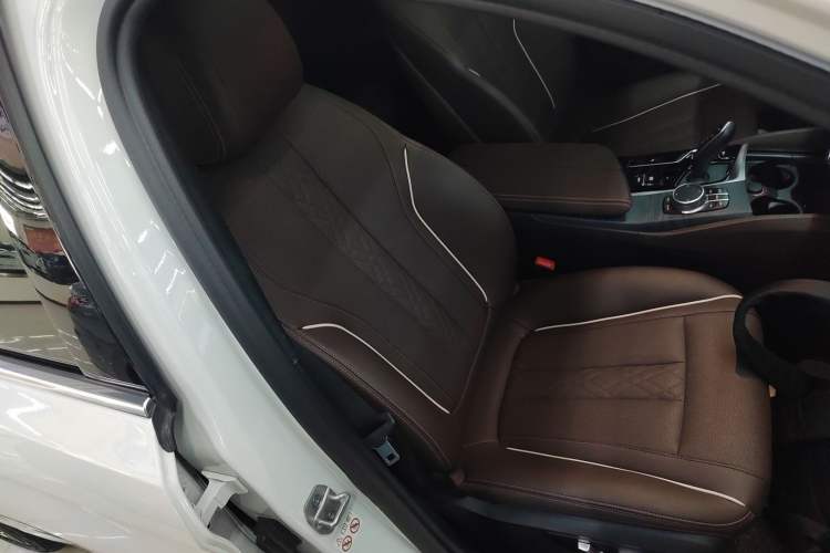 Used BMW 5 Series 2021 530Li Leading Model M Sport Package