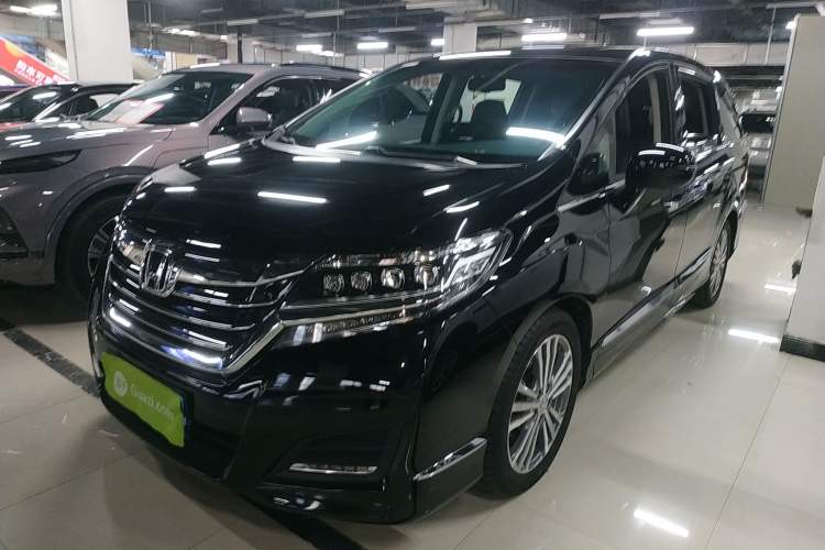 Used Honda Elysion 2016 2.4L Luxury Edition
