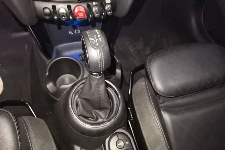 Used MINI MINI 2017 1.5T COOPER CABRIO Freedom Edition