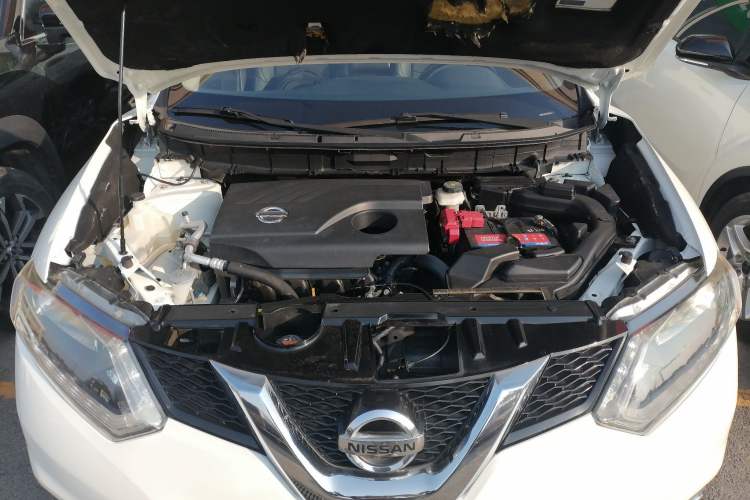 Used Nissan X-Trail 2015 2.0L CVT Comfort MAX Edition 2WD
